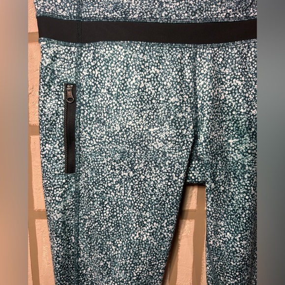 LULULEMON INSPIRE TIGHT II - Picture 9 of 13